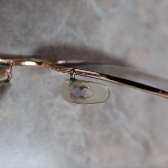 Ray-Ban Aviators - Picture 6 of 8